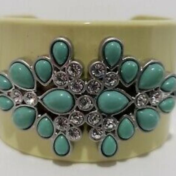 Lia Sophia boho cuff bracelet - Picture 4 of 9